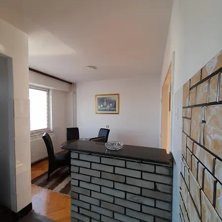 Vista Old Town Apartment *